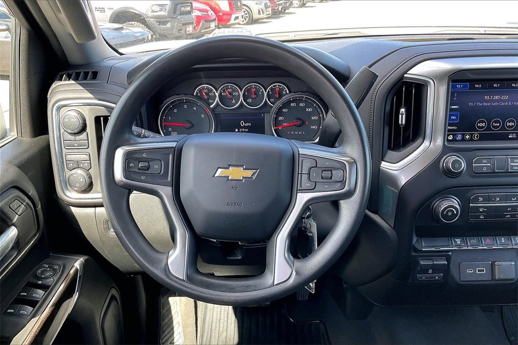 Used 2021 Chevrolet Silverado 2500 LT w/ Z71 Off-Road Package image 8