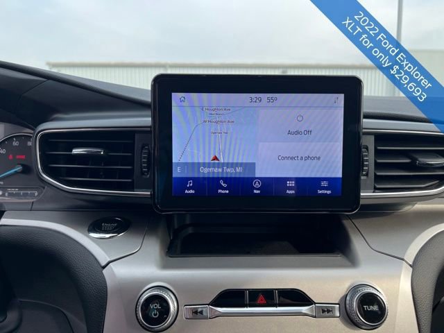 Certified 2022 Ford Explorer XLT w/ Equipment Group 202A image 25