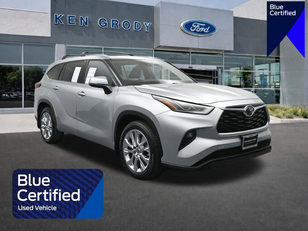 Used 2022 Toyota Highlander Limited image 1