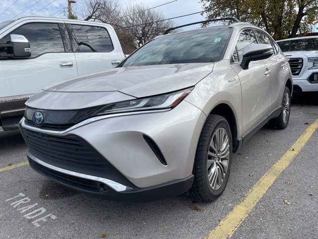 Used 2021 Toyota Venza Limited image 1