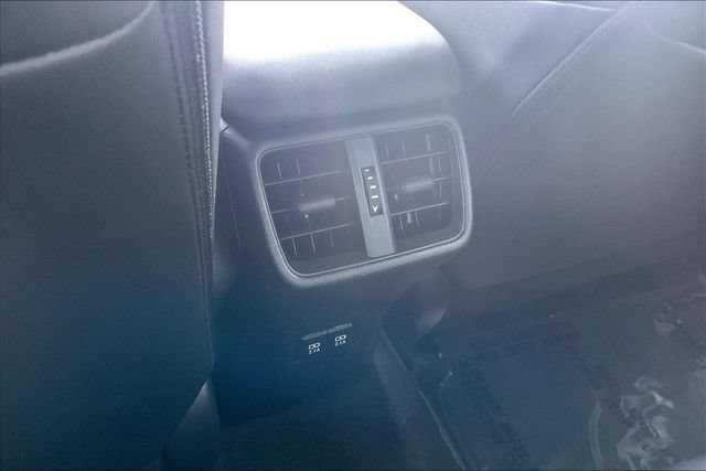 Used 2019 Lexus UX 200 w/ Premium Package FWD image 32