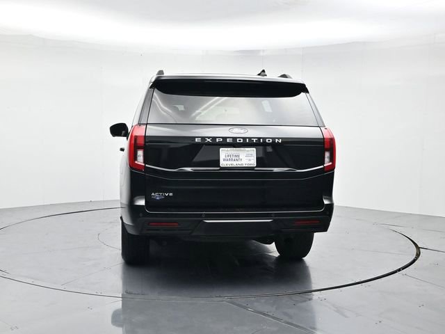 Certified 2025 Ford Expedition Active image 8