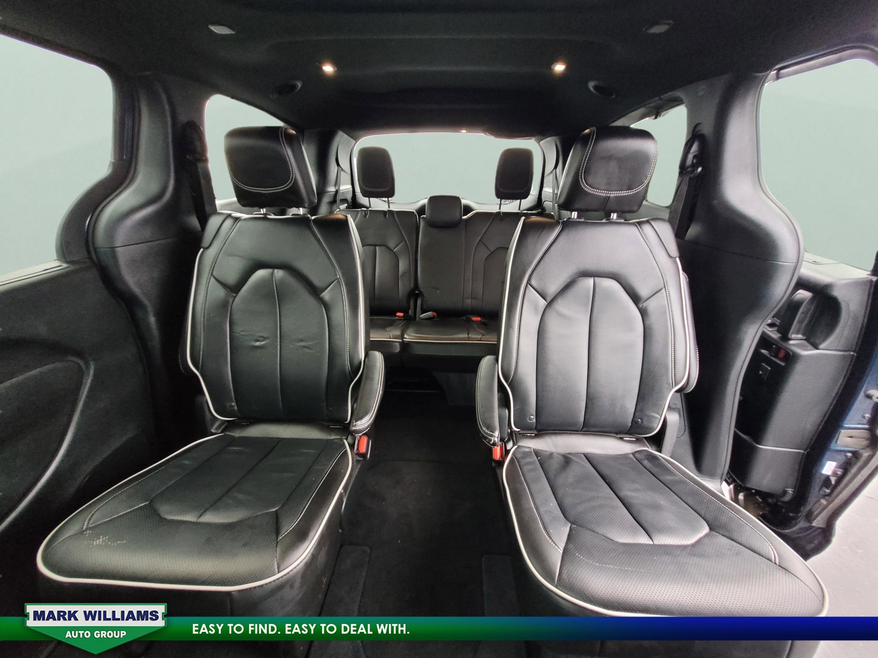 Used 2022 Chrysler Pacifica Limited w/ S Appearance Package image 18