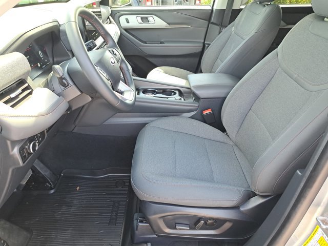 Certified 2025 Ford Explorer Active image 20