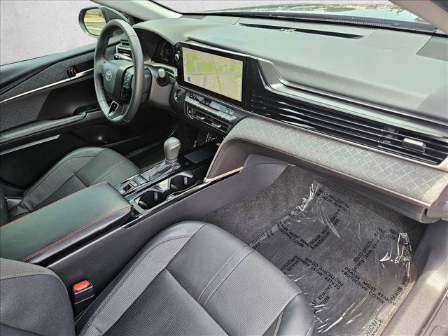 Used 2025 Toyota Camry XLE FWD image 22