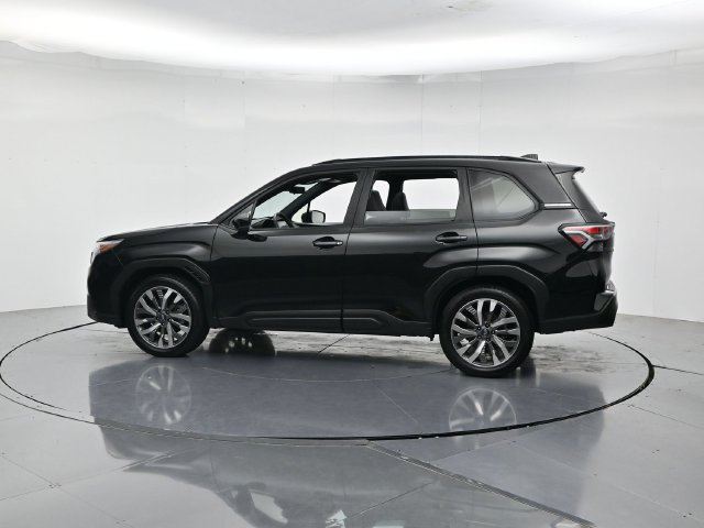 Used 2025 Subaru Forester Touring AWD/4WD image 7