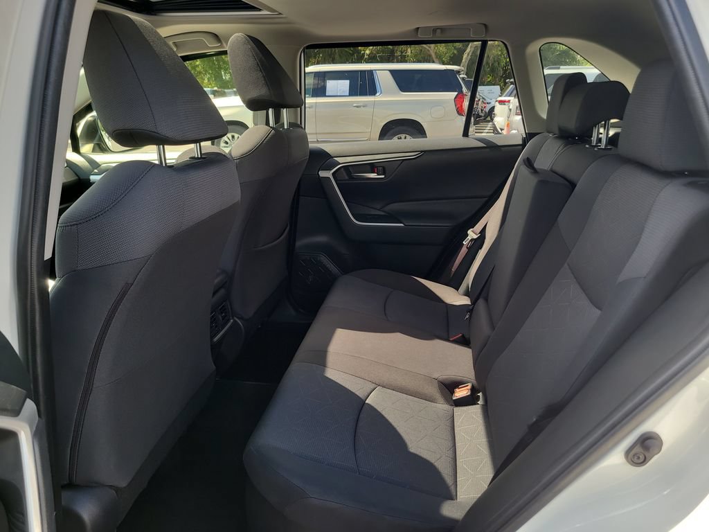 Used 2019 Toyota RAV4 XLE w/ Convenience Package AWD/4WD image 11