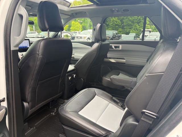 Certified 2023 Ford Explorer XLT w/ Equipment Group 202A AWD/4WD image 7