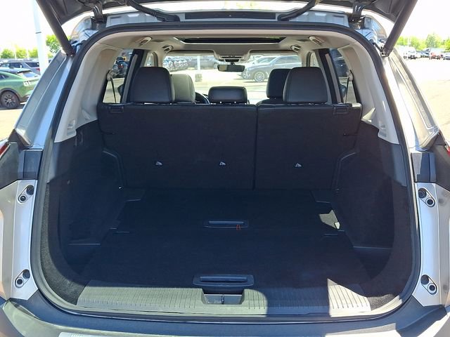 Used 2023 Nissan Rogue Platinum w/ Platinum Premium Package AWD/4WD image 28