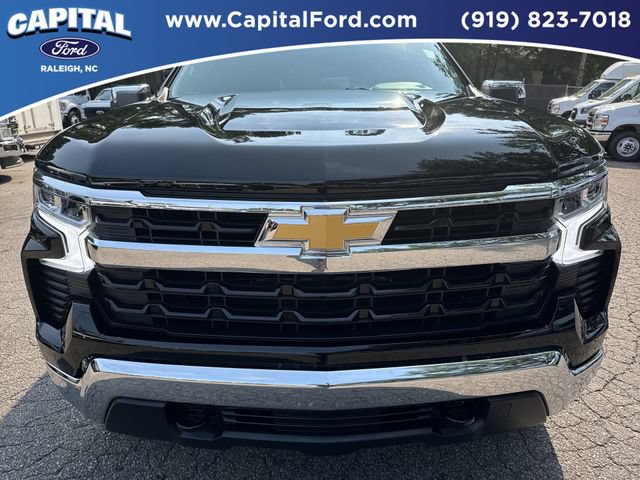 Used 2024 Chevrolet Silverado 1500 LT AWD/4WD image 10