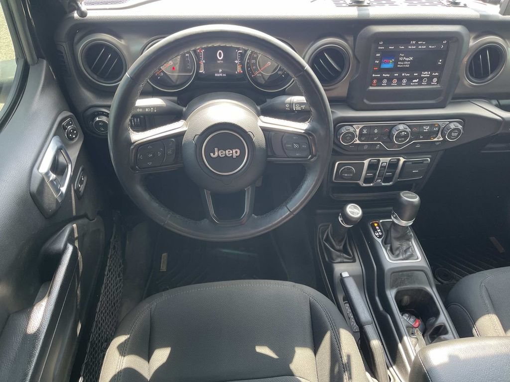 Used 2022 Jeep Gladiator Sport AWD/4WD image 15