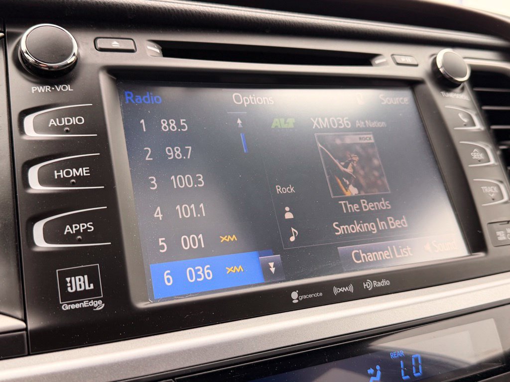 Used 2019 Toyota Highlander Limited Platinum AWD/4WD image 28