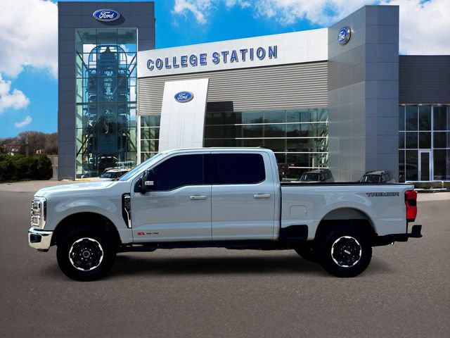 Certified 2025 Ford F250 Lariat w/ Tremor Off-Road Package AWD/4WD image 4