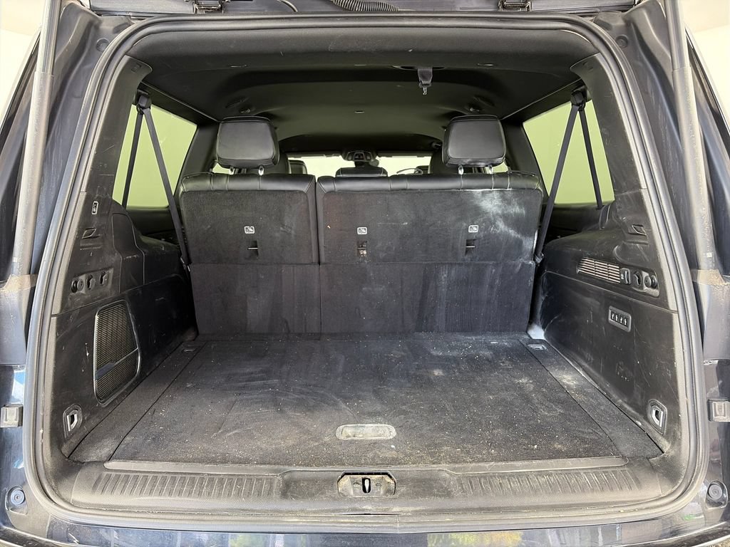 Used 2024 Jeep Wagoneer L Series II w/ Flexible Seating Group AWD/4WD image 27