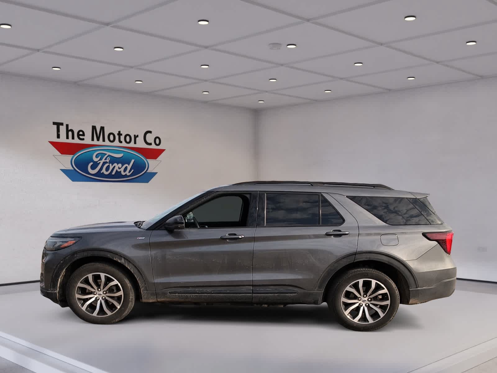 Certified 2025 Ford Explorer ST-Line AWD/4WD image 8