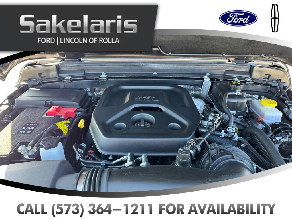 Used 2025 Jeep Wrangler Unlimited Rubicon AWD/4WD image 38
