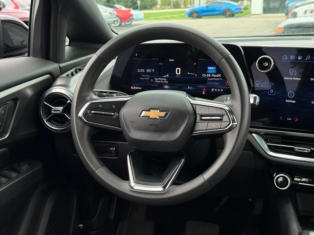 Used 2026 Chevrolet Equinox EV LT FWD image 6