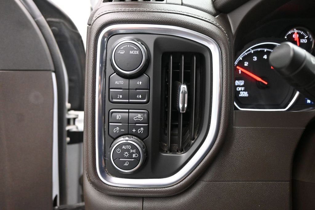 Used 2020 Chevrolet Silverado 1500 LTZ w/ LTZ Plus Package AWD/4WD image 13