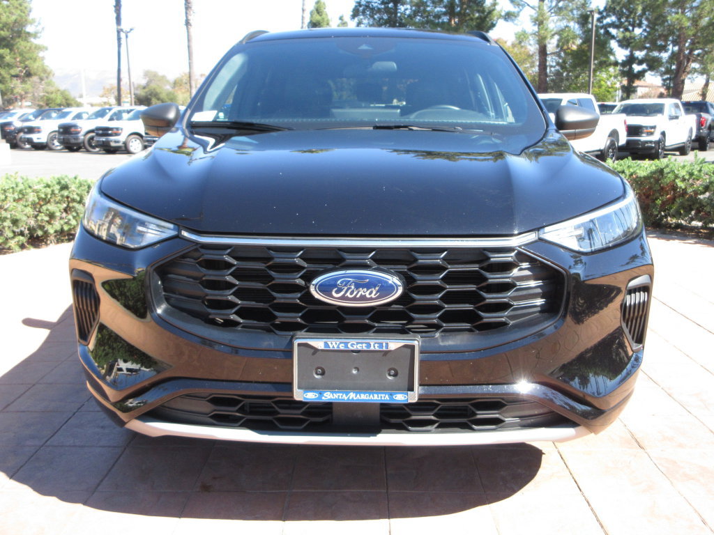 Certified 2023 Ford Escape ST-Line AWD/4WD image 8