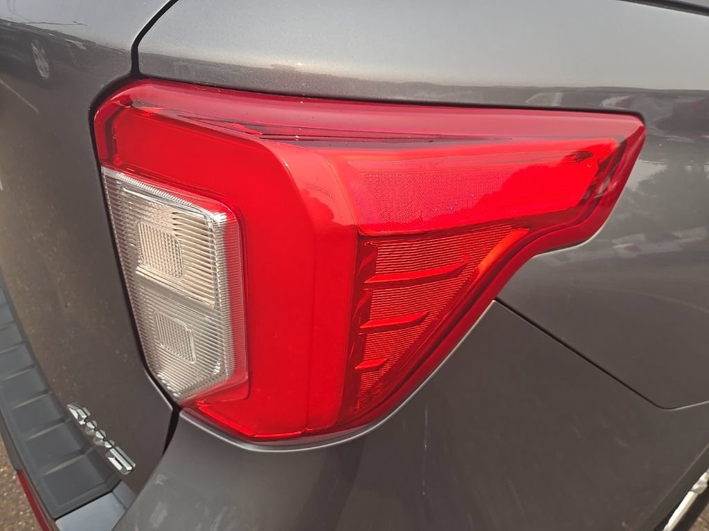Certified 2021 Ford Explorer XLT AWD/4WD image 31