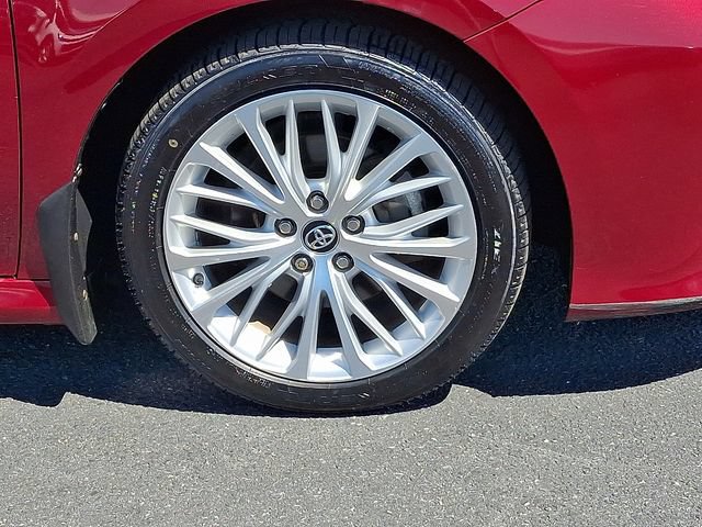 Used 2018 Toyota Camry XLE FWD image 8