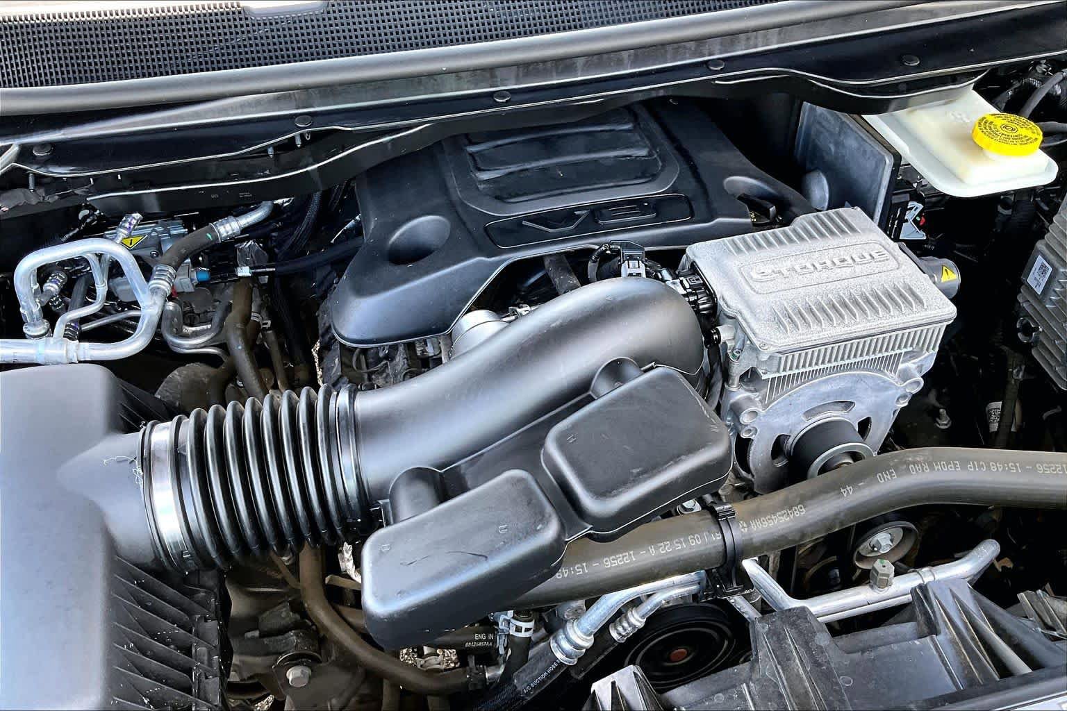 Used 2022 Jeep Wagoneer Series III AWD/4WD image 33