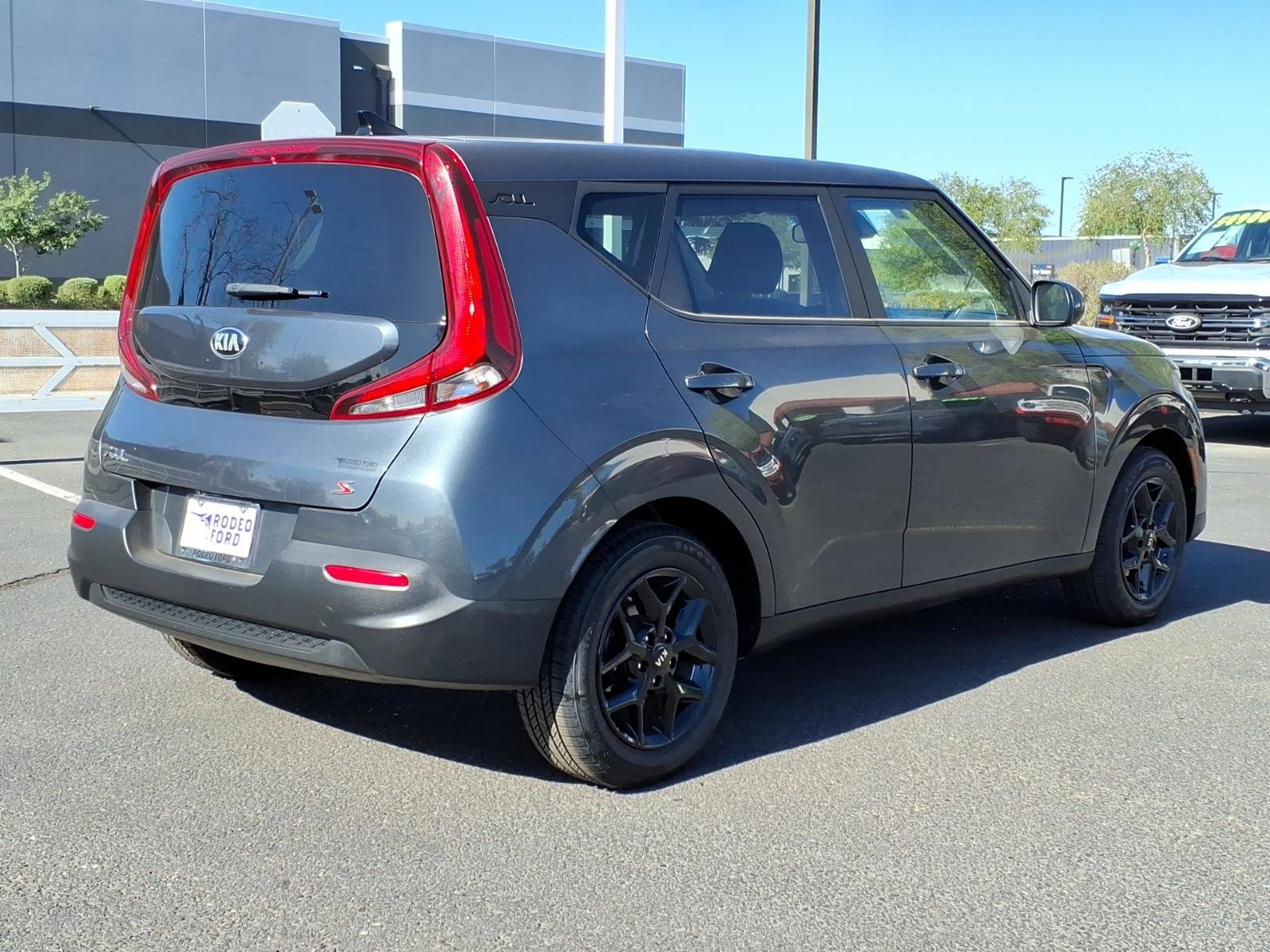 Used 2021 Kia Soul S FWD image 5