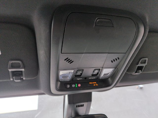 Used 2023 Chevrolet Equinox RS FWD image 47