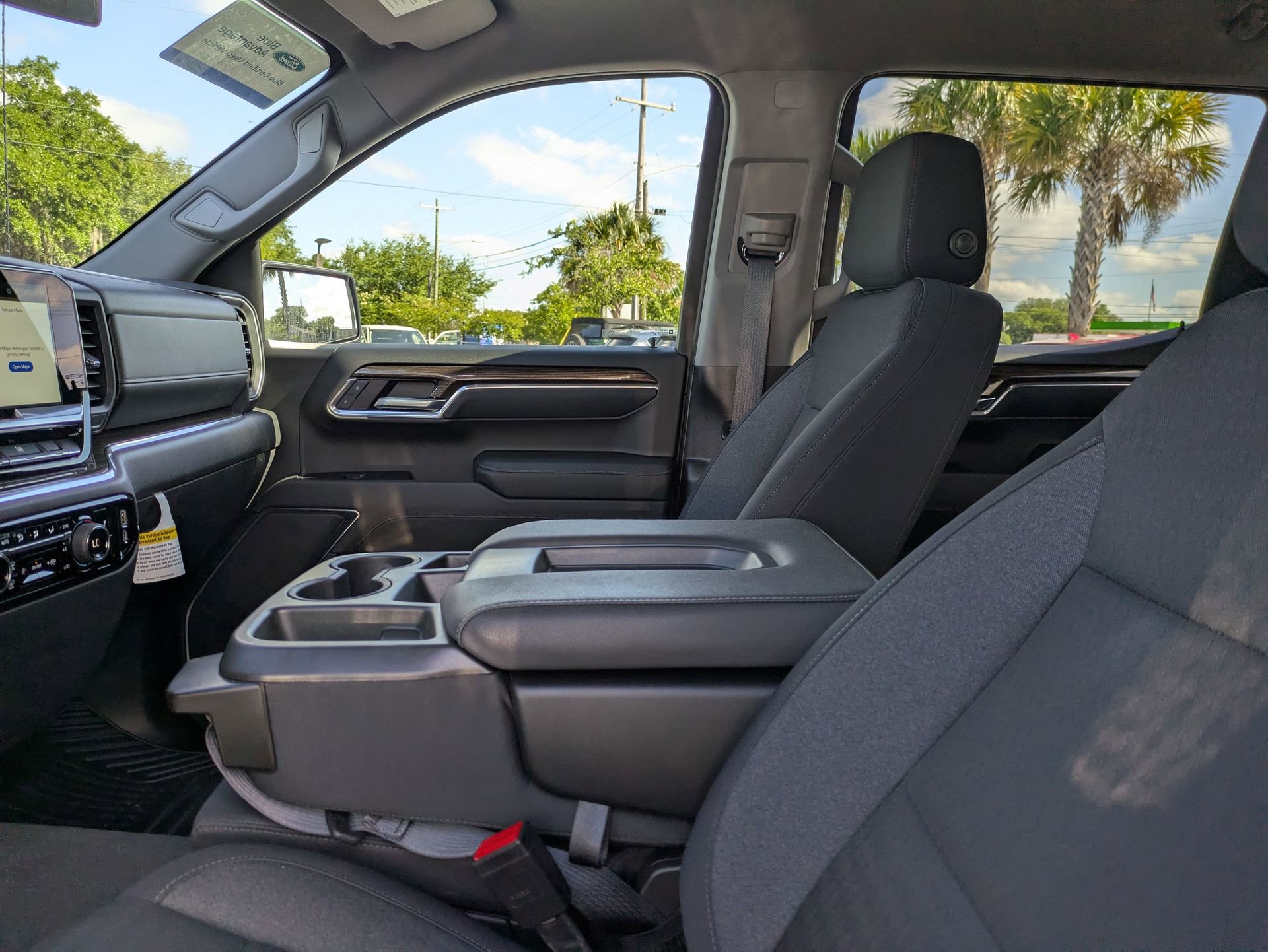 Used 2023 Chevrolet Silverado 1500 LT AWD/4WD image 25