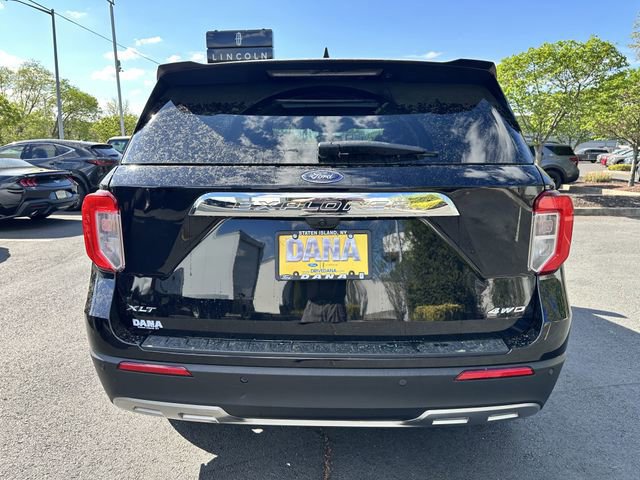Certified 2023 Ford Explorer XLT w/ Equipment Group 202A image 4