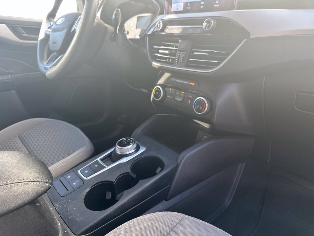 Certified 2022 Ford Escape SE FWD image 35