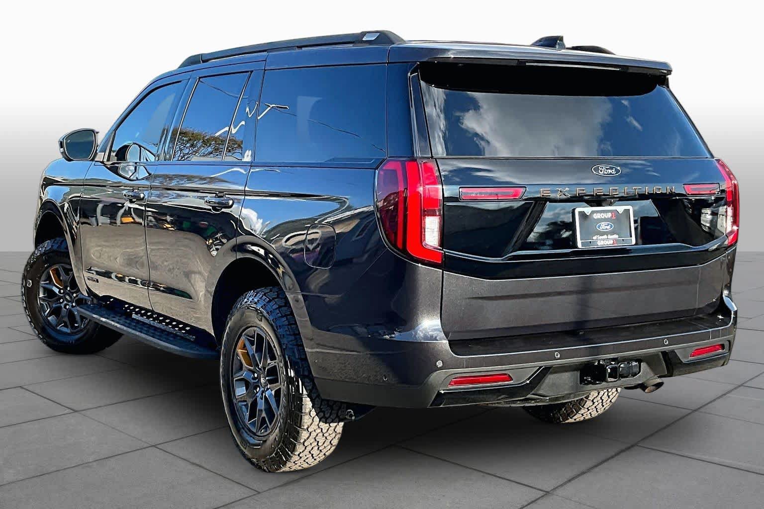 Certified 2025 Ford Expedition Tremor AWD/4WD image 6