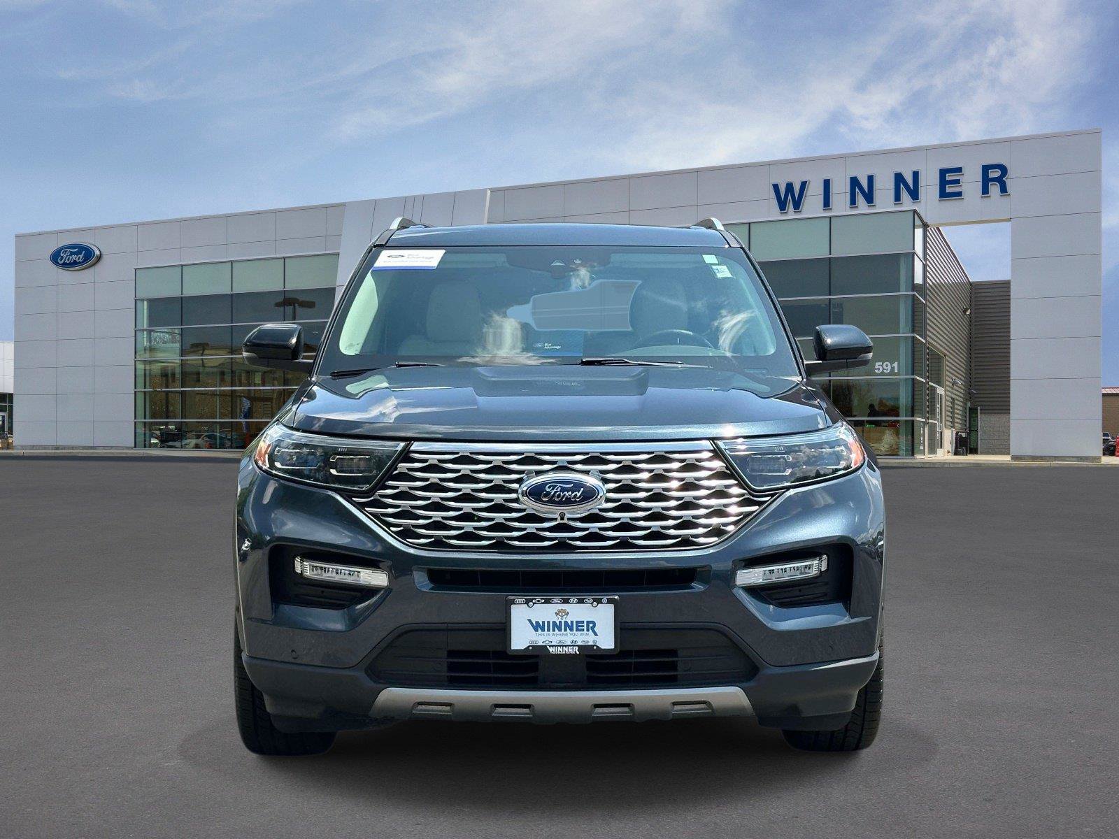 Certified 2022 Ford Explorer Platinum w/ Equipment Group 601A AWD/4WD image 6