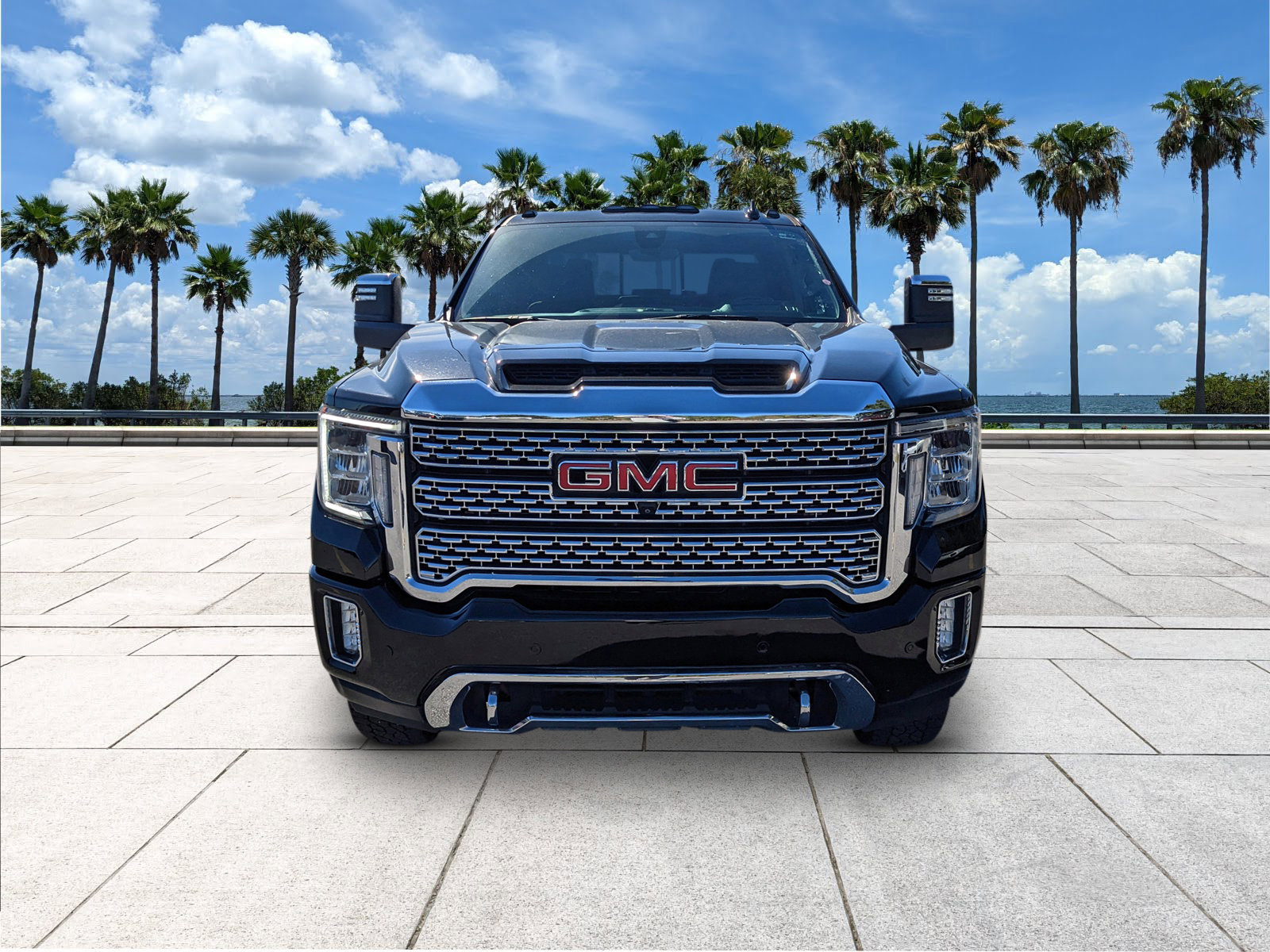 Used 2022 GMC Sierra 2500 Denali w/ Denali Ultimate Package image 3