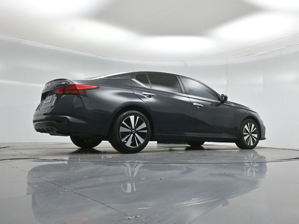 Used 2022 Nissan Altima 2.5 SV image 15