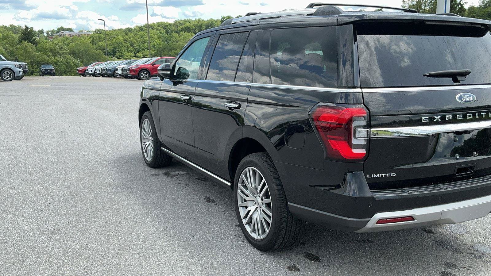 Certified 2023 Ford Expedition Limited AWD/4WD image 8