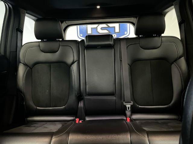 Used 2025 Jeep Grand Cherokee Altitude AWD/4WD image 22