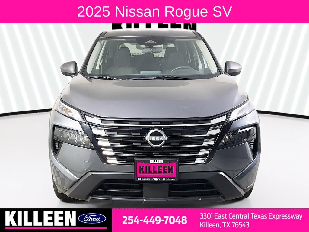 Used 2025 Nissan Rogue SV FWD image 2