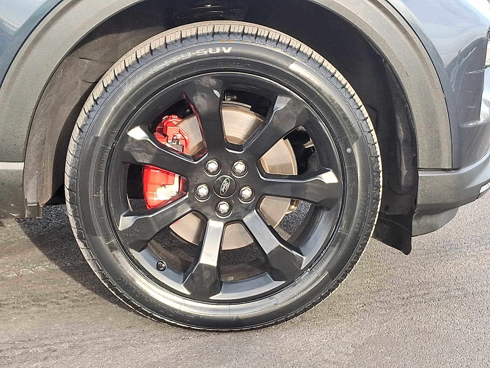 Certified 2022 Ford Explorer ST w/ ST Street Pack image 8