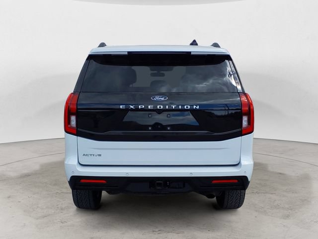 Certified 2025 Ford Expedition Active AWD/4WD image 4