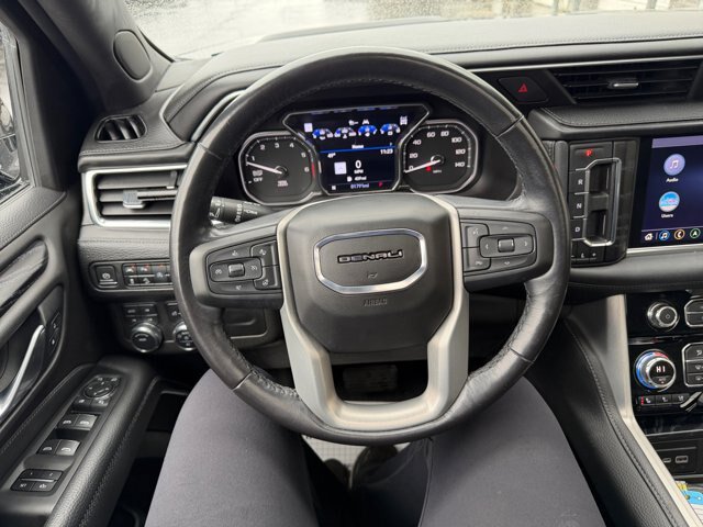 Used 2021 GMC Yukon XL Denali w/ Denali Premium Package AWD/4WD image 9
