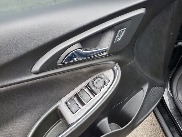 Used 2022 Chevrolet Malibu LT image 11