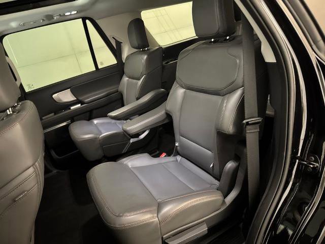 Certified 2025 Ford Expedition Active image 35