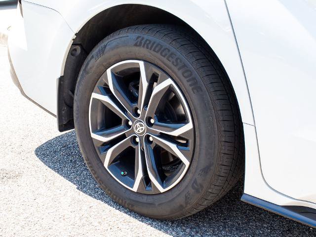 Used 2025 Toyota Sienna Platinum AWD/4WD image 7