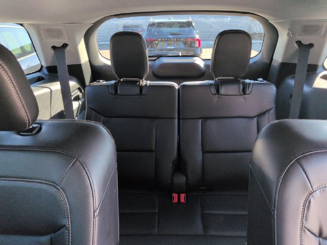Certified 2023 Ford Explorer Limited w/ Limited Technology Package AWD/4WD image 27