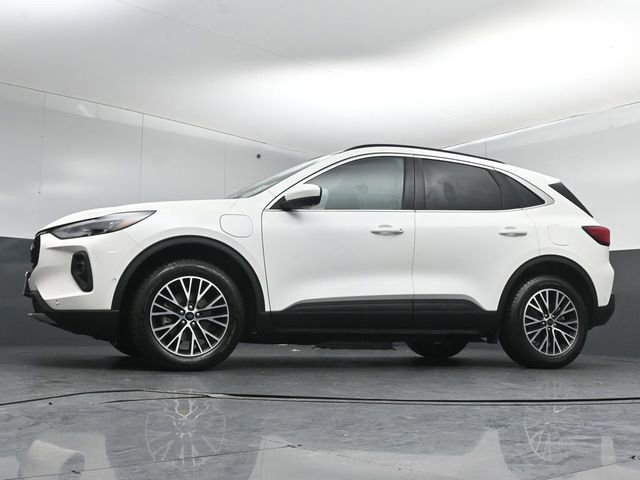 Certified 2024 Ford Escape SE w/ PHEV Premium Package image 5