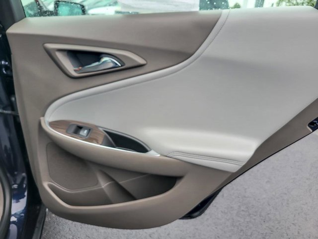 Used 2018 Chevrolet Malibu Premier image 28