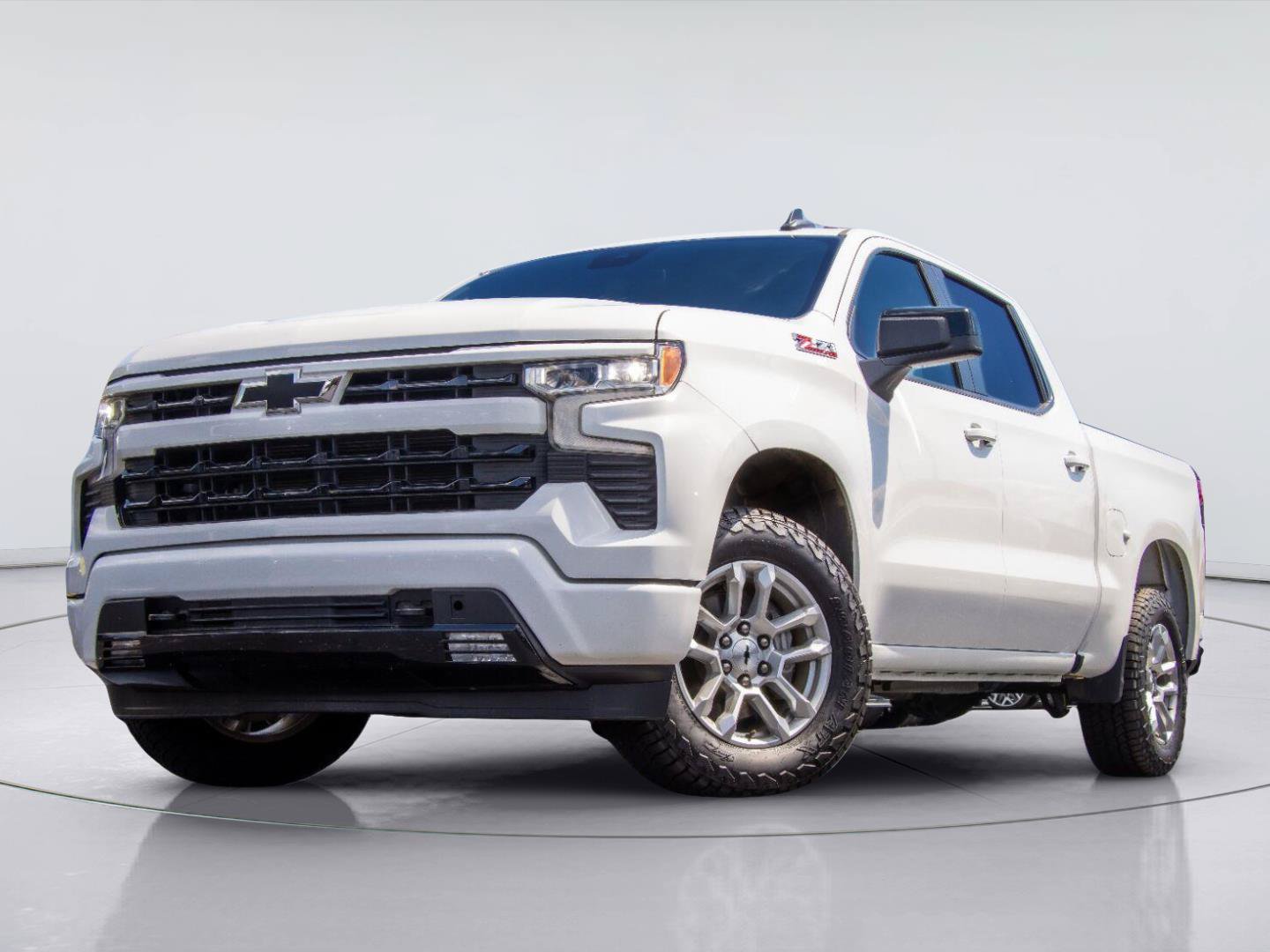 Used 2023 Chevrolet Silverado 1500 RST w/ Z71 Off-Road Package AWD/4WD image 1