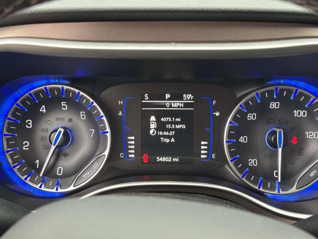 Used 2023 Chrysler Voyager LX image 22