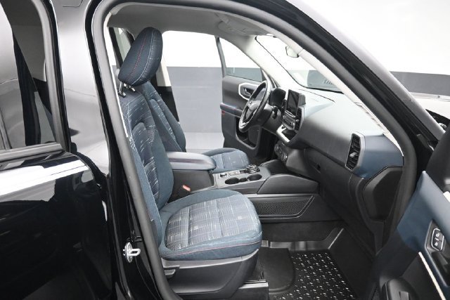 Certified 2023 Ford Bronco Sport Heritage w/ Heritage Convenience Package AWD/4WD image 29